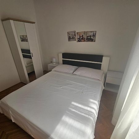 Anna Apartment Марина Экстерьер фото